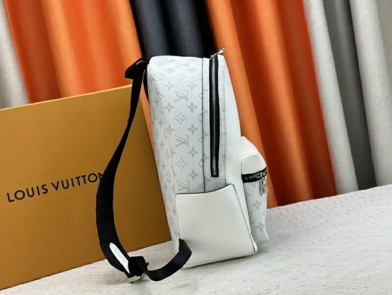 louis vuitton aaa qualite sac a dos  pour unisexe s_11a133a2